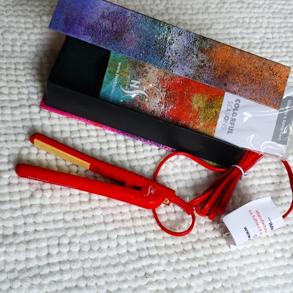 🎄🎁TRAVEL- PURSE  6" mini hair styler straightener. 0.5" - Picture 2 of 3
